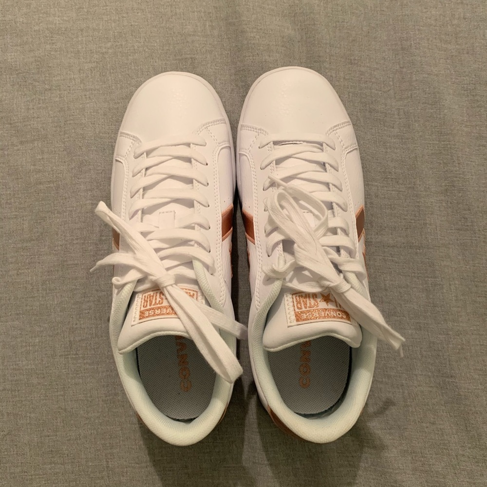 NWOT Converse Leather Sneakers *rose gold* 8.5